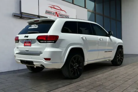 More photos of 2021 Jeep Grand Cherokee Laredo X Sport Utility 4D at Drive N-Motion Greeley, CO