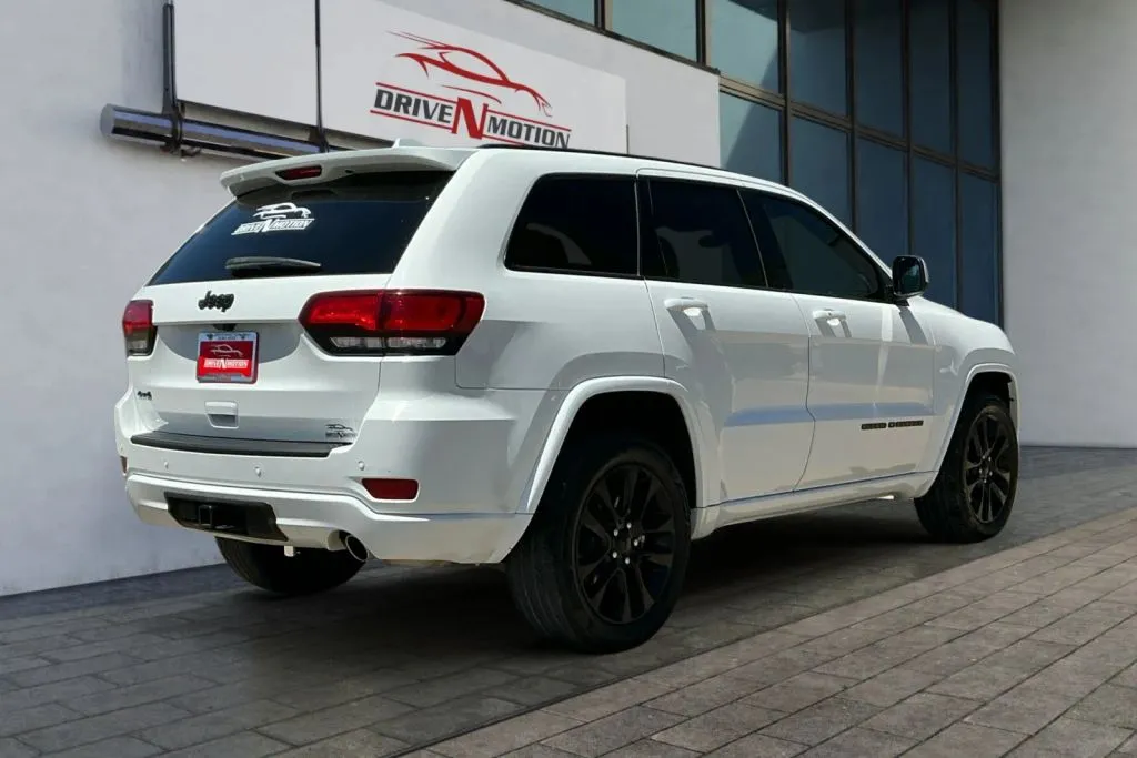 More photos of 2021 Jeep Grand Cherokee Laredo X Sport Utility 4D at Drive N-Motion Greeley, CO