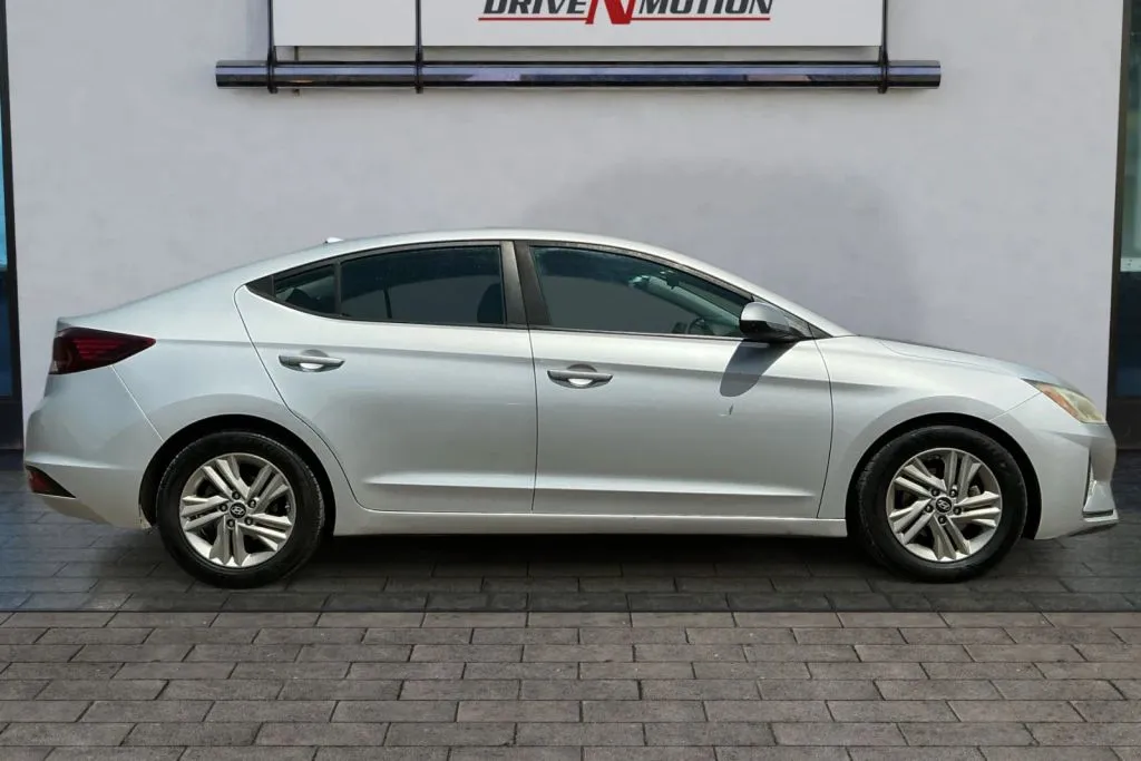 Photos of 2019 Hyundai Elantra SEL Sedan 4D for sale in Greeley, CO at Drive N-Motion Greeley