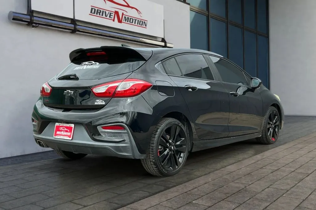 More photos of 2018 Chevrolet Cruze LT Hatchback 4D at Drive N-Motion Greeley, CO