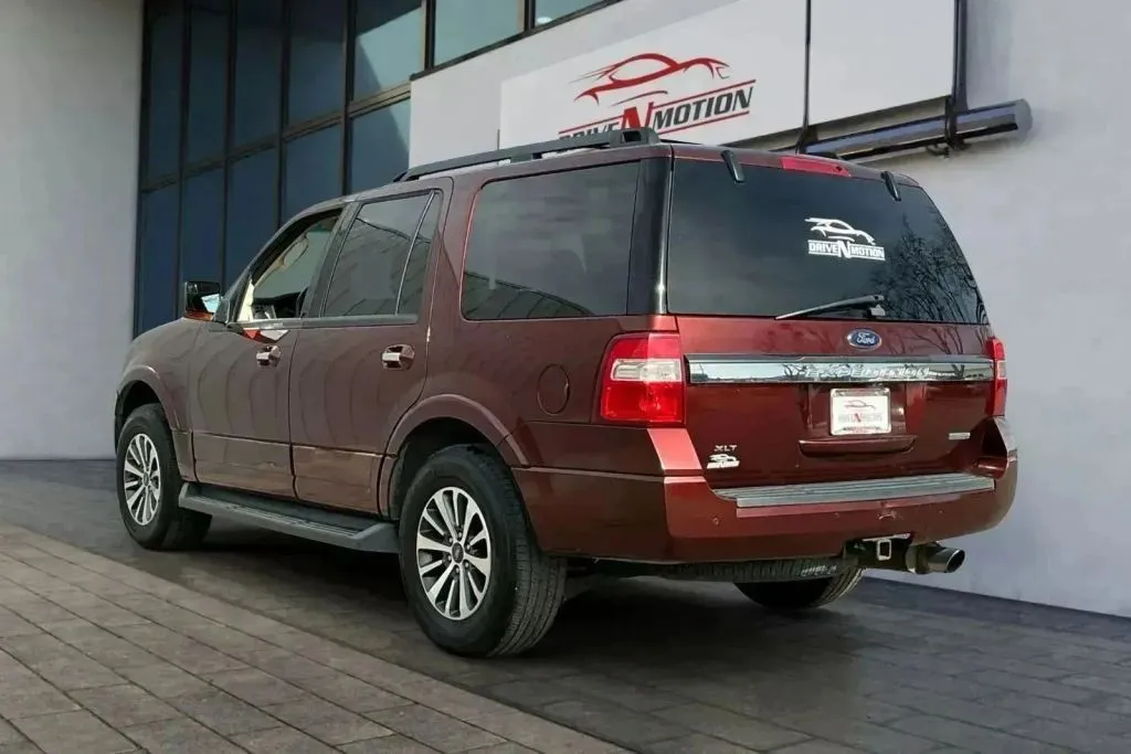 More photos of 2017 Ford Expedition XLT Sport Utility 4D at Drive N-Motion Greeley, CO
