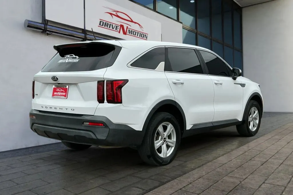 More photos of 2021 Kia Sorento LX Sport Utility 4D at Drive N-Motion Greeley, CO
