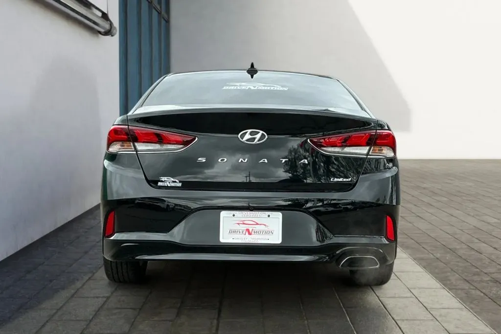 More photos of 2018 Hyundai Sonata Limited Sedan 4D at Drive N-Motion Greeley, CO