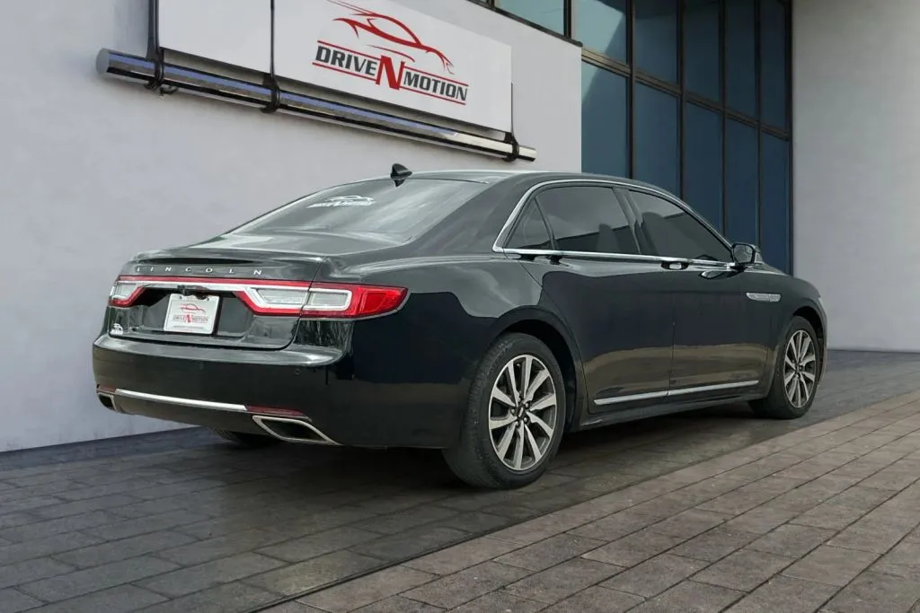 More photos of 2018 Lincoln Continental Premiere Sedan 4D at Drive N-Motion Greeley, CO