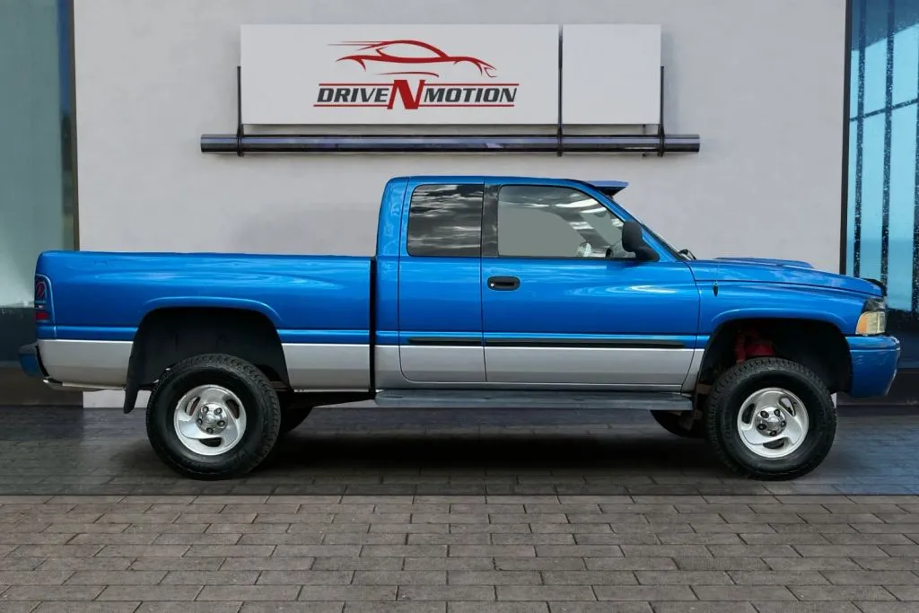 More photos of 2001 Dodge Ram 1500 Quad Cab Short Bed at Drive N-Motion Greeley, CO