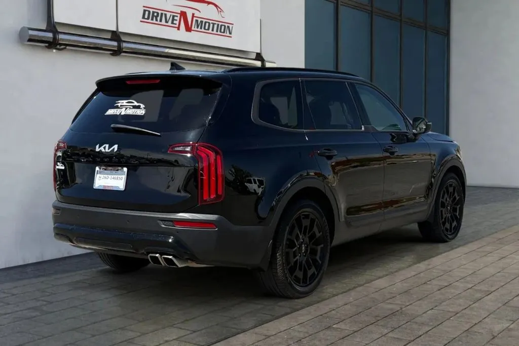 More photos of 2022 Kia Telluride EX Sport Utility 4D at Drive N-Motion Greeley, CO