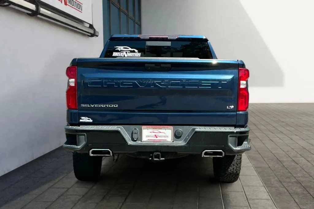 More photos of 2019 Chevrolet Silverado 1500 Crew Cab LT Trail Boss Pickup 4D 5 3/4 ft at Drive N-Motion Greeley, CO