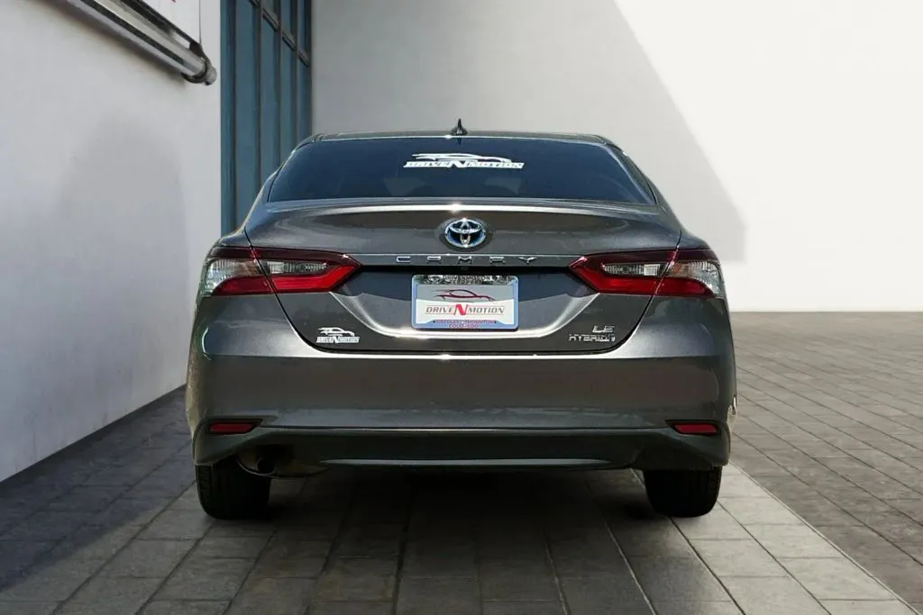 More photos of 2021 Toyota Camry Hybrid LE Sedan 4D at Drive N-Motion Greeley, CO