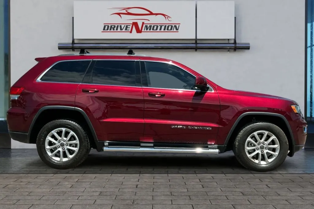 Another view of 2021 Jeep Grand Cherokee Laredo X Sport Utility 4D for sale in Greeley, CO at Drive N-Motion Greeley