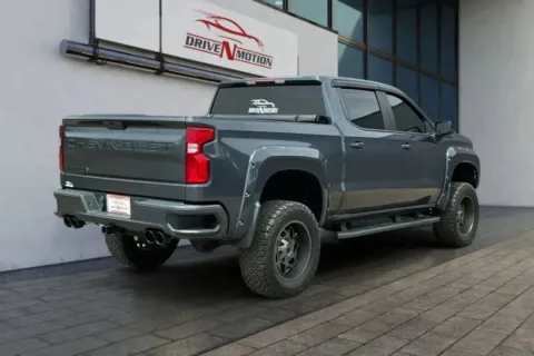 More photos of 2019 Chevrolet Silverado 1500 Crew Cab RST Pickup 4D 5 3/4 ft at Drive N-Motion Greeley, CO