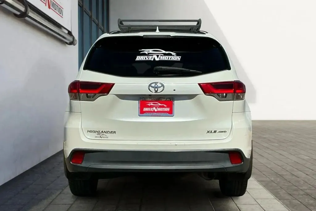 More photos of 2019 Toyota Highlander XLE Sport Utility 4D at Drive N-Motion Greeley, CO
