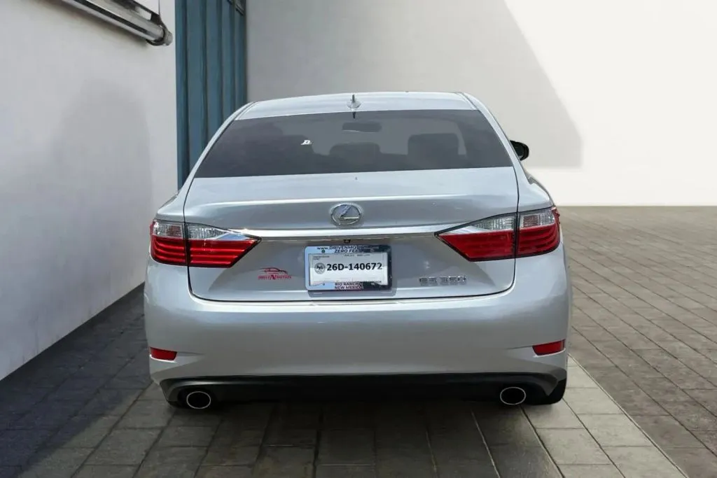 More photos of 2015 Lexus ES 350 Sedan 4D at Drive N-Motion Greeley, CO