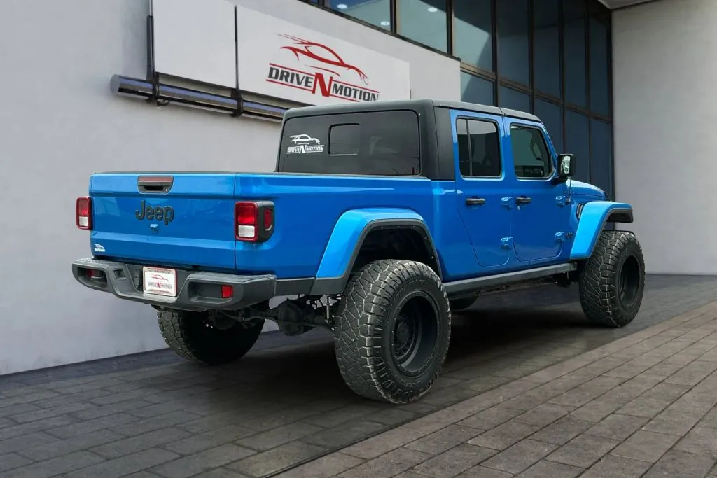 More photos of 2021 Jeep Gladiator Willys Pickup 4D 5 ft at Drive N-Motion Greeley, CO