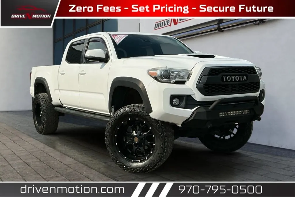 White 2019 Toyota Tacoma Double Cab TRD Sport Pickup 4D 6 ft for sale in Greeley, CO