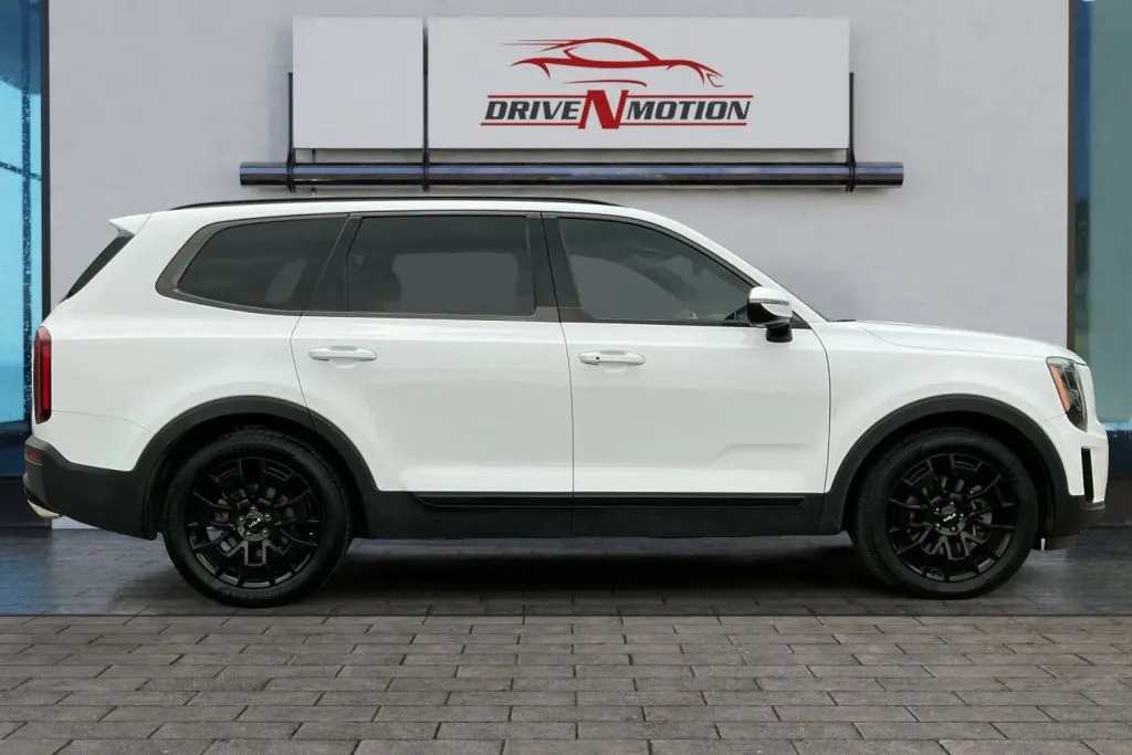 Another view of 2022 Kia Telluride SX Sport Utility 4D for sale in Greeley, CO at Drive N-Motion Greeley