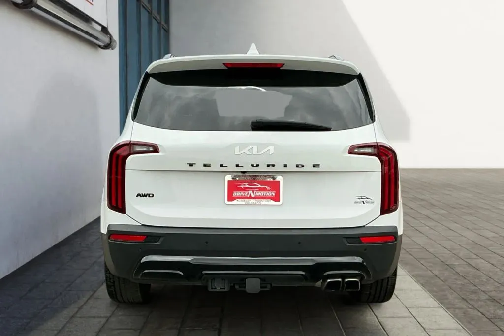 More photos of 2022 Kia Telluride SX Sport Utility 4D at Drive N-Motion Greeley, CO