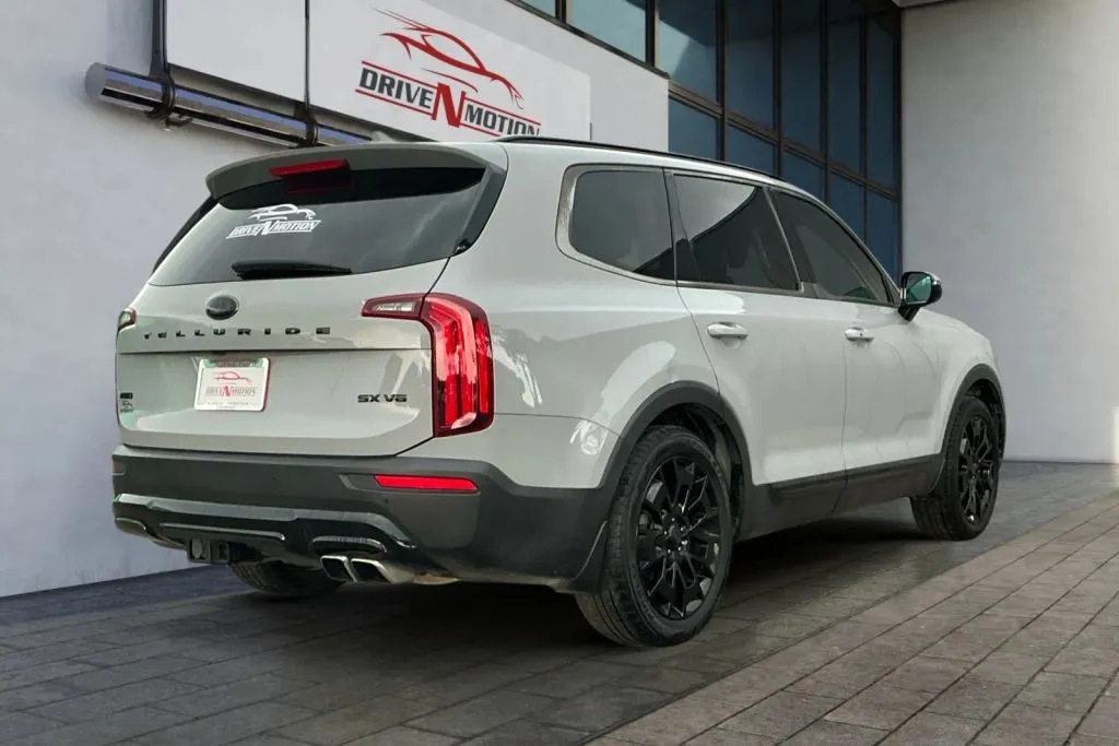 More photos of 2021 Kia Telluride SX Sport Utility 4D at Drive N-Motion Greeley, CO