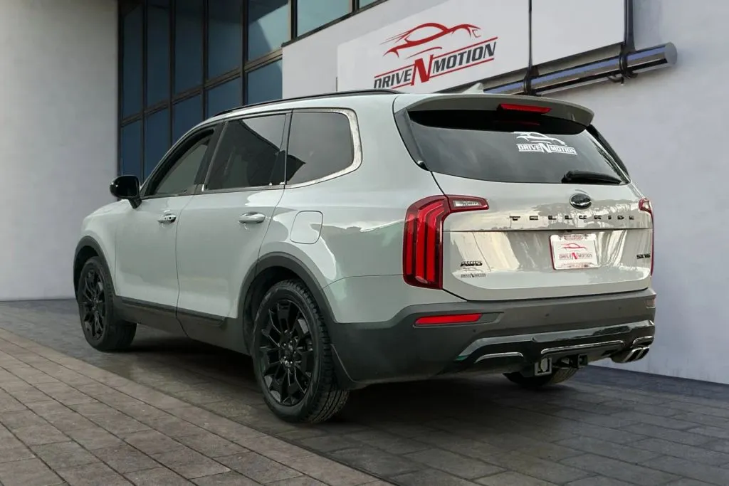 More photos of 2021 Kia Telluride SX Sport Utility 4D at Drive N-Motion Greeley, CO