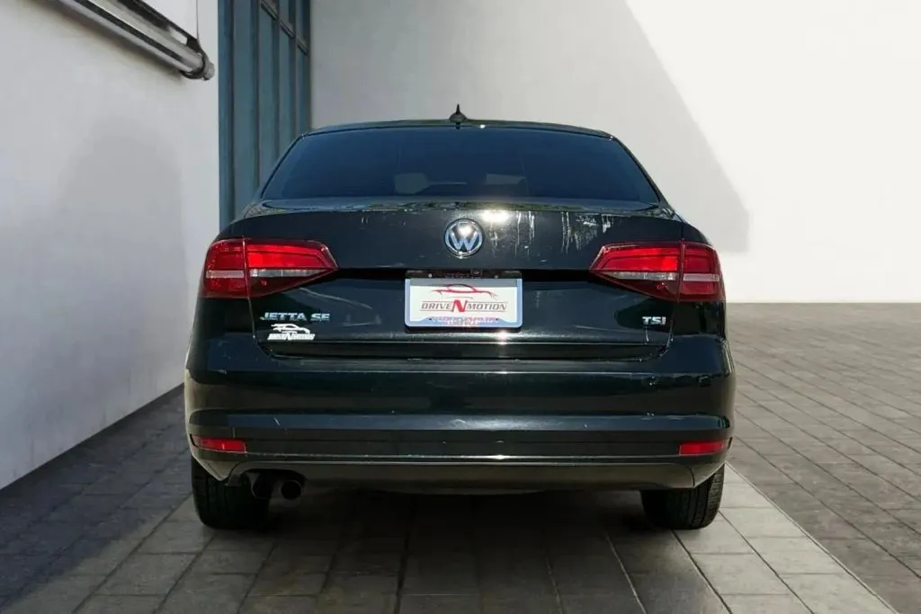 More photos of 2017 Volkswagen Jetta 1.4T SE Sedan 4D at Drive N-Motion Greeley, CO