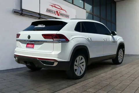 More photos of 2020 Volkswagen Atlas Cross Sport SE w/Technology Sport Utility 4D at Drive N-Motion Greeley, CO