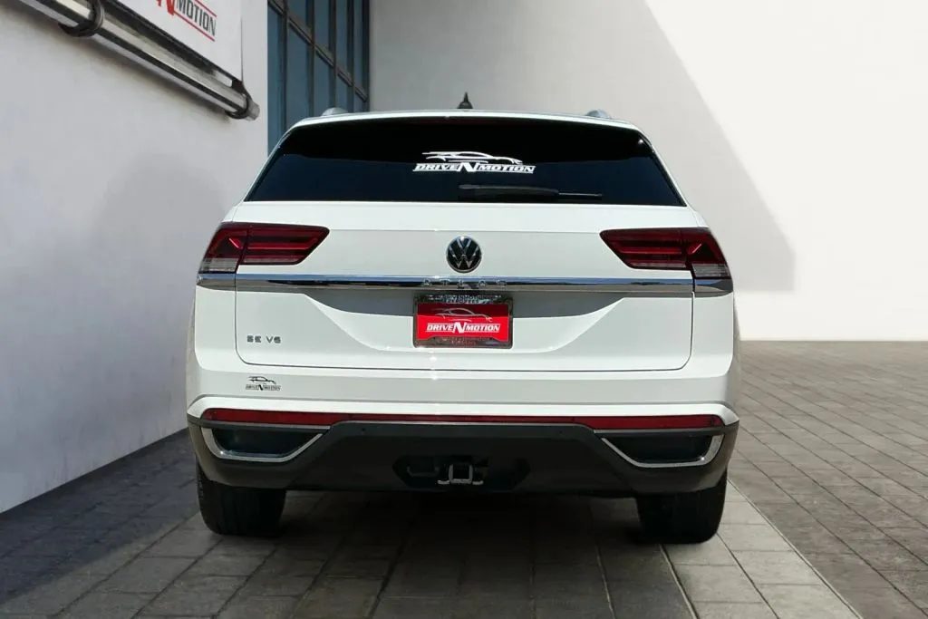 More photos of 2020 Volkswagen Atlas Cross Sport SE w/Technology Sport Utility 4D at Drive N-Motion Greeley, CO