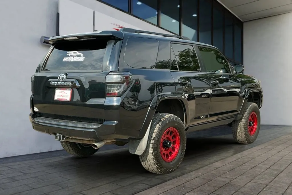 More photos of 2019 Toyota 4Runner TRD Off-Road Premium Sport Utility 4D at Drive N-Motion Greeley, CO