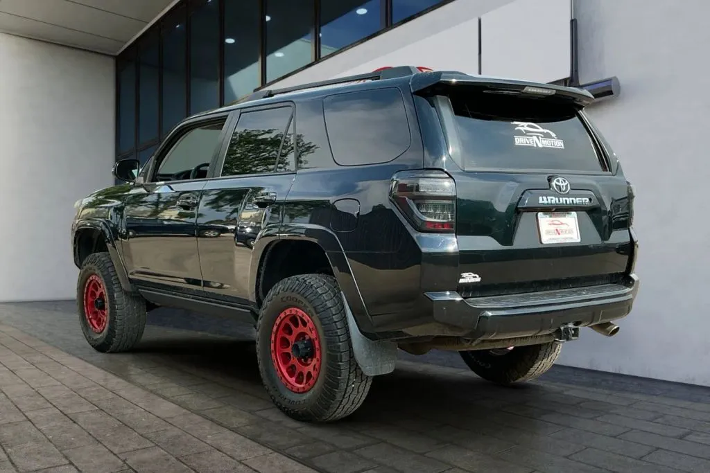 More photos of 2019 Toyota 4Runner TRD Off-Road Premium Sport Utility 4D at Drive N-Motion Greeley, CO