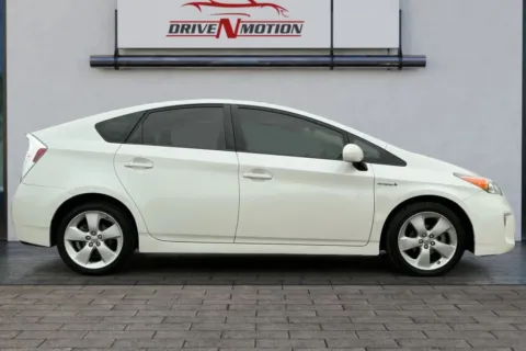 Photos of 2013 Toyota Prius Five Hatchback 4D for sale in Greeley, CO at Drive N-Motion Greeley