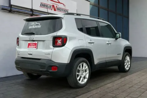 More photos of 2019 Jeep Renegade Latitude Sport Utility 4D at Drive N-Motion Greeley, CO