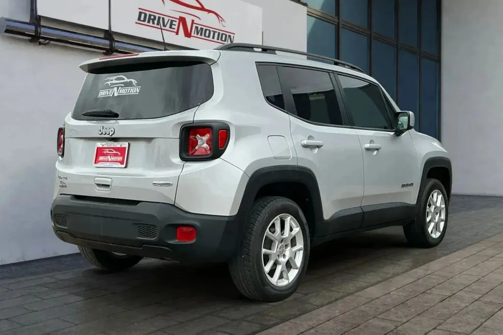 More photos of 2019 Jeep Renegade Latitude Sport Utility 4D at Drive N-Motion Greeley, CO