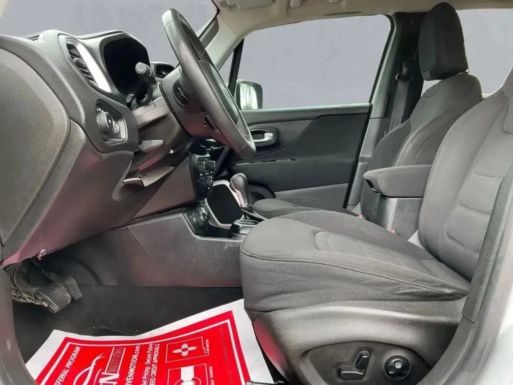 2019 Jeep Renegade Latitude - Photo 11