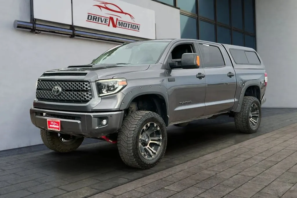 Toyota Tundra photo 7