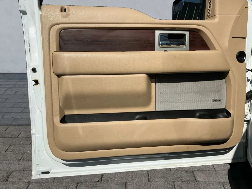 Ford F-150 photo 10