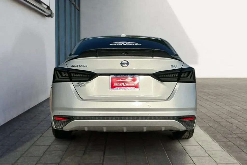 More photos of 2021 Nissan Altima 2.5 SV Sedan 4D at Drive N-Motion Greeley, CO