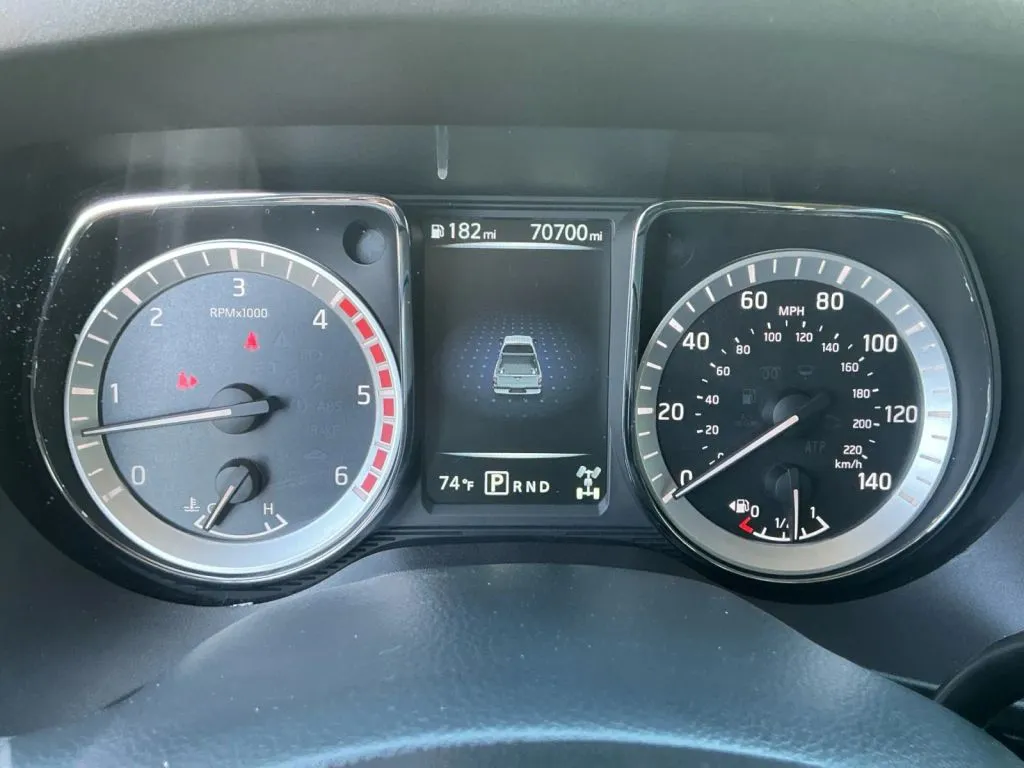 2017 Nissan Titan XD SV - Photo 25