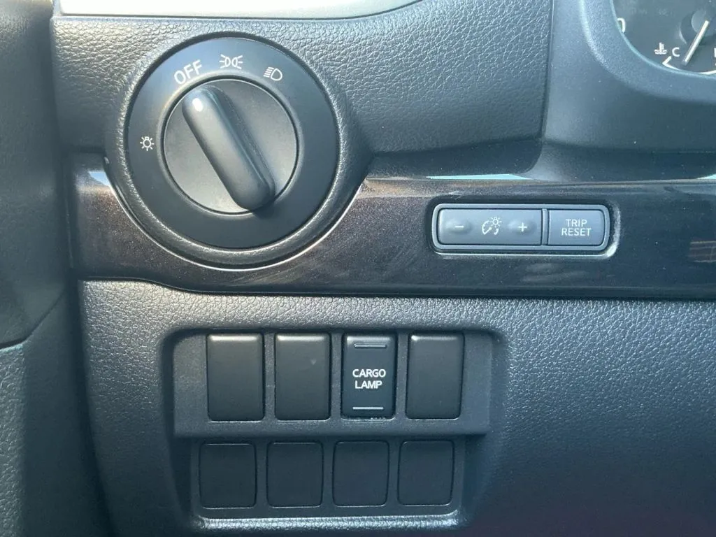 2017 Nissan Titan XD SV - Photo 32