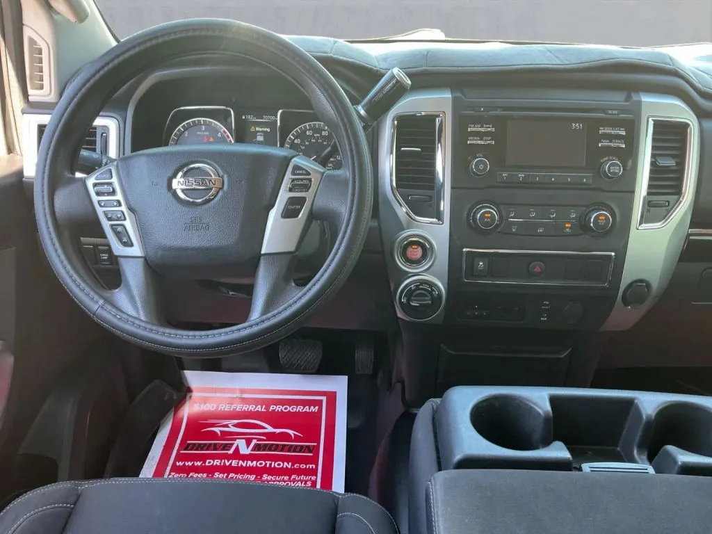 2017 Nissan Titan XD SV - Photo 16