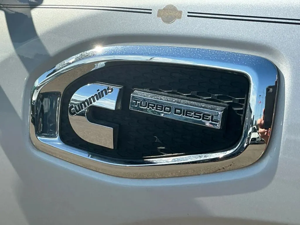2017 Nissan Titan XD SV - Photo 33