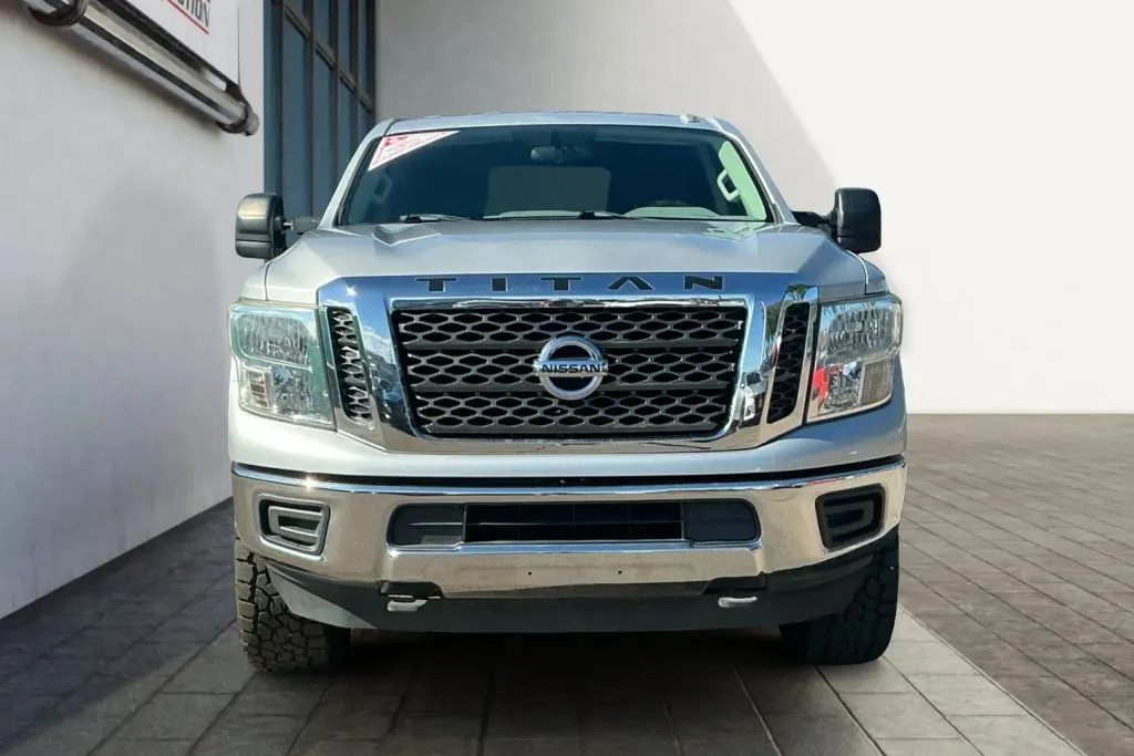 2017 Nissan Titan XD SV - Photo 8
