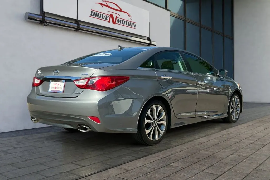 More photos of 2014 Hyundai Sonata Limited Sedan 4D at Drive N-Motion Greeley, CO