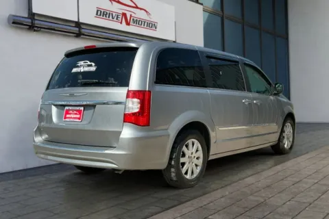 More photos of 2016 Chrysler Town & Country Touring Minivan 4D at Drive N-Motion Greeley, CO