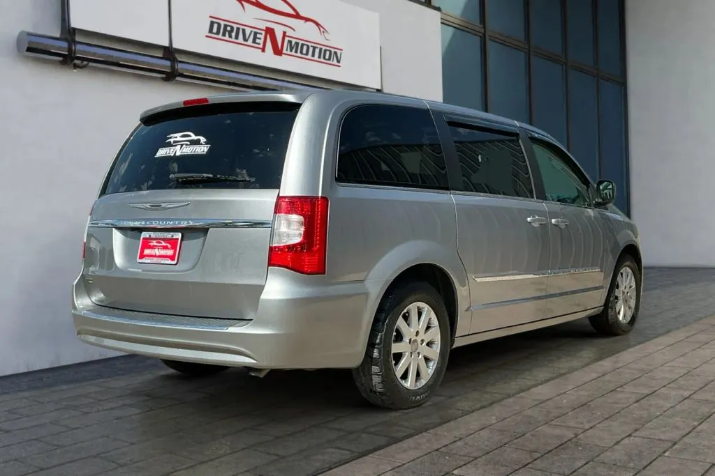 More photos of 2016 Chrysler Town & Country Touring Minivan 4D at Drive N-Motion Greeley, CO