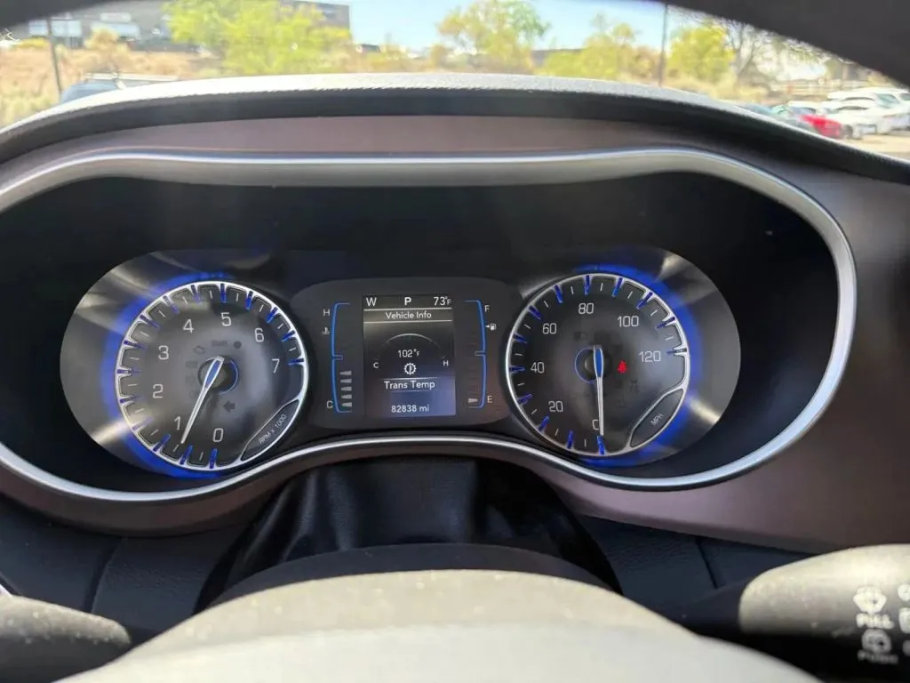 2017 Chrysler Pacifica LX - Photo 28