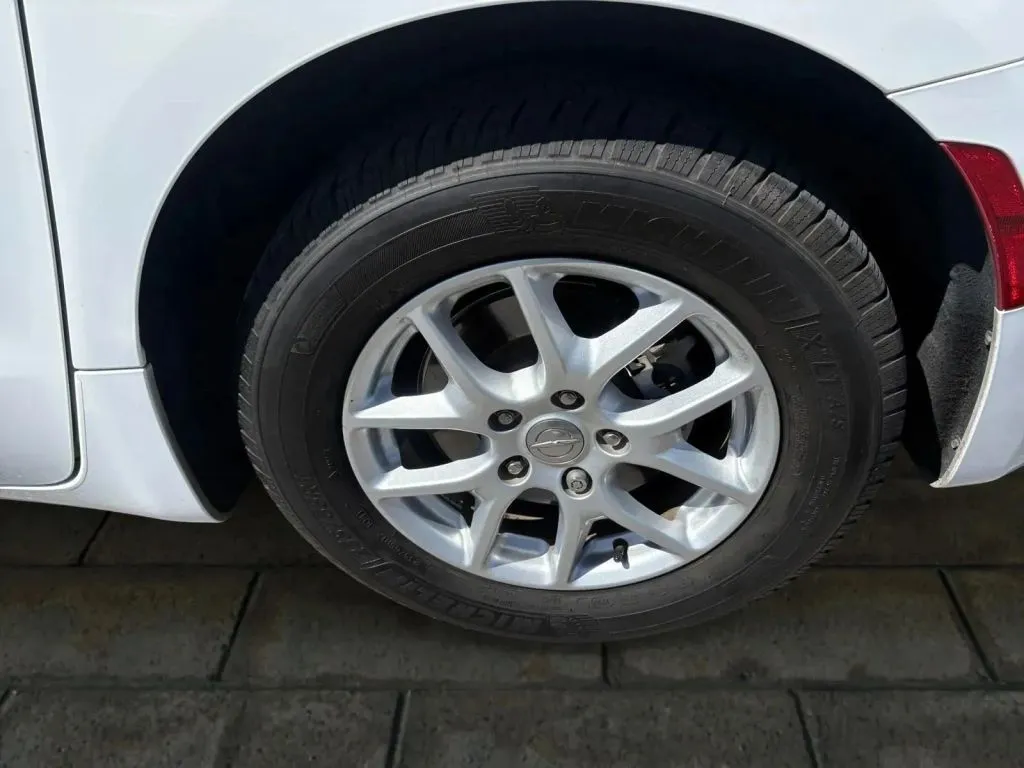 2017 Chrysler Pacifica LX - Photo 19