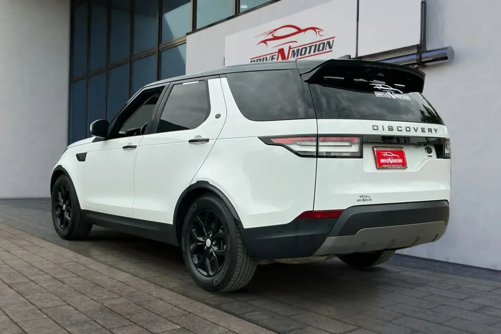 Land Rover Discovery photo 6