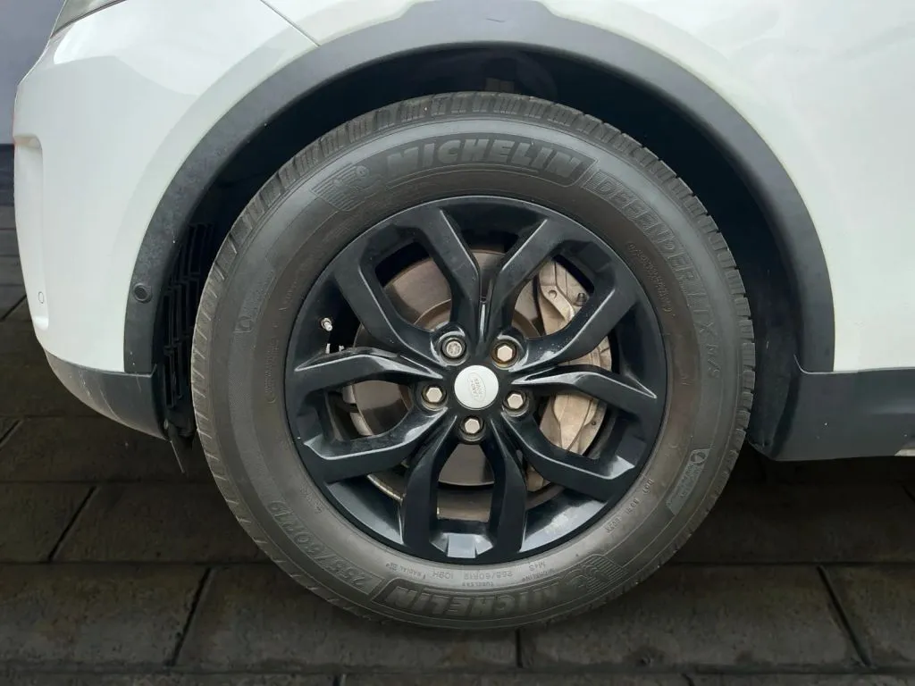 Land Rover Discovery photo 25