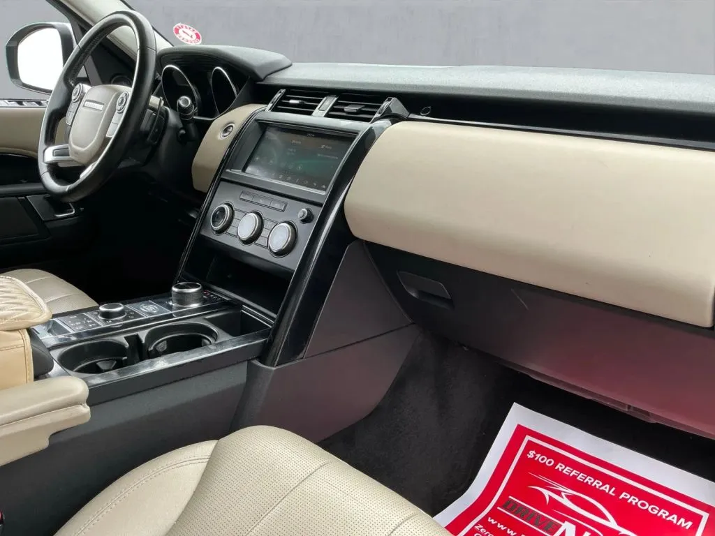 Land Rover Discovery photo 21