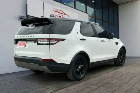 More photos of 2018 Land Rover Discovery SE Sport Utility 4D at Drive N-Motion Greeley, CO