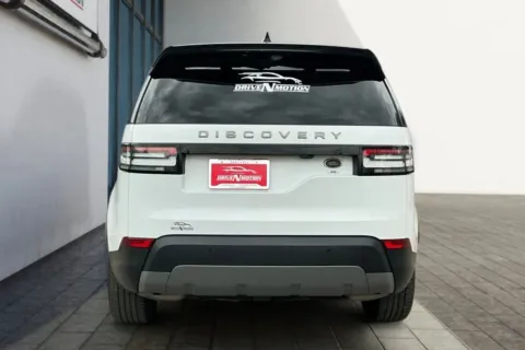 More photos of 2018 Land Rover Discovery SE Sport Utility 4D at Drive N-Motion Greeley, CO
