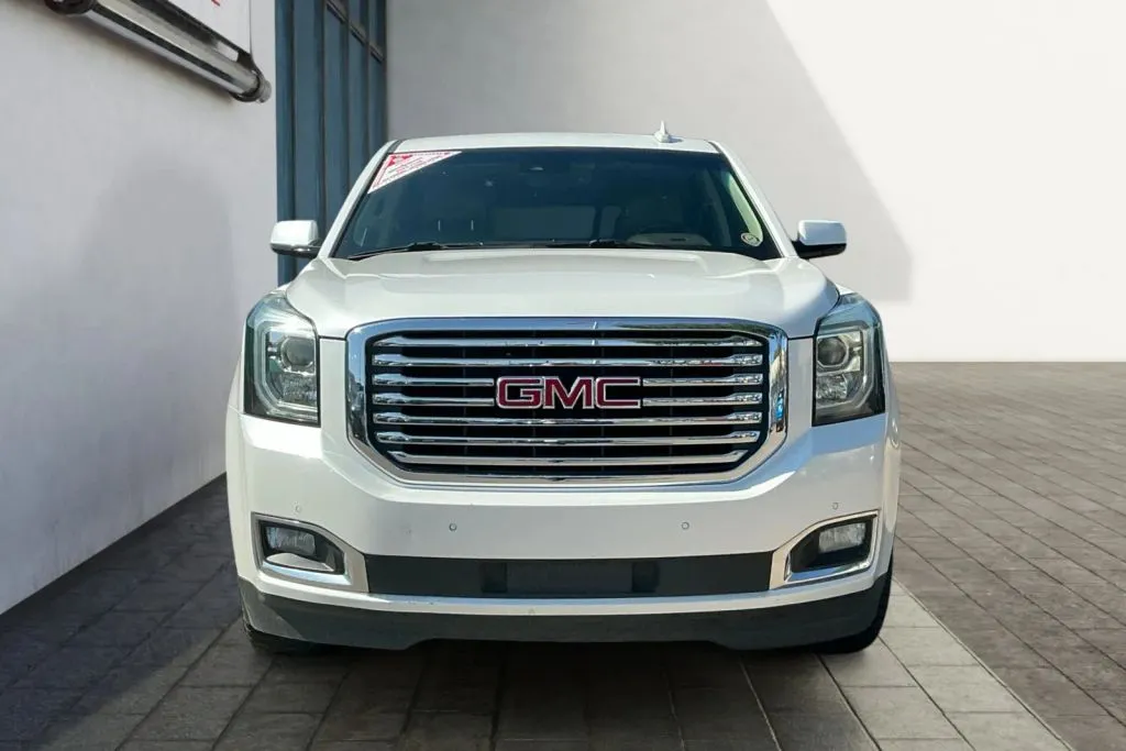 GMC Yukon photo 9